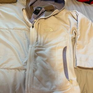 Ladies northface fleece wind wall designed